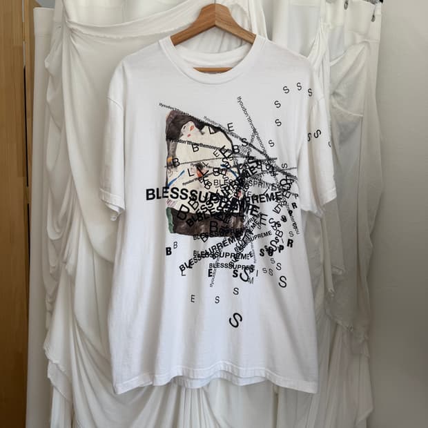 SUPREME & BLESS tee