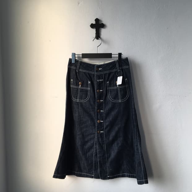 Stitch point midi skirt