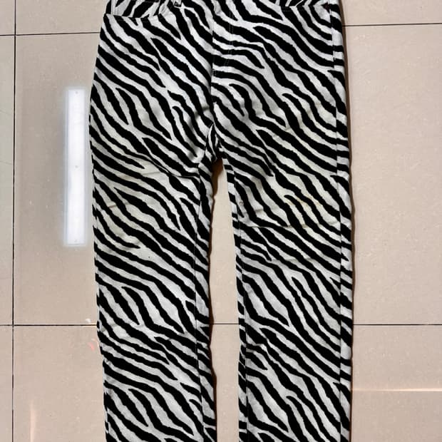 슈프림 리바이스 몰스킨 505 진 지브라 32