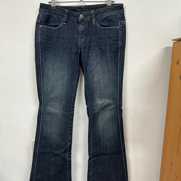 레이디 Levi’s 부츠컷 데님팬츠