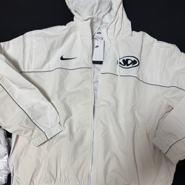 정품새제품 나이키 클럽 후드 바람막이 자켓 화이트 2XL