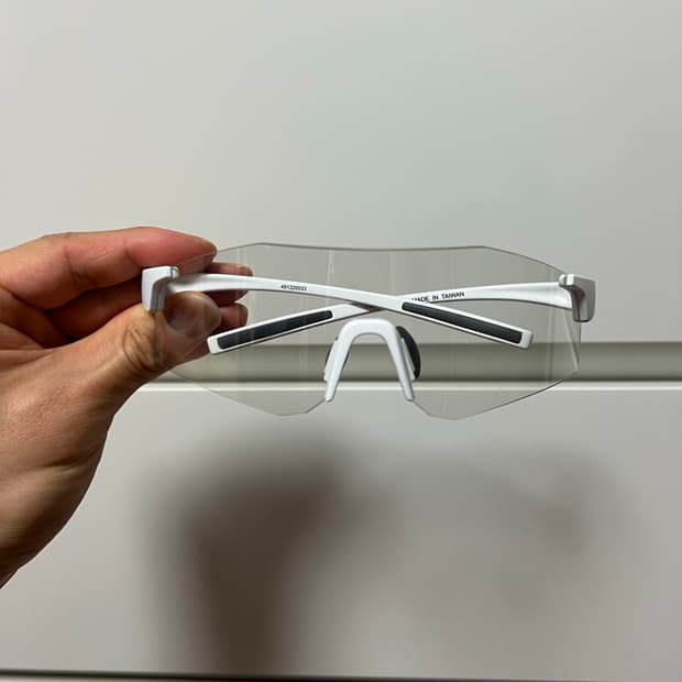 몽벨 변색 선글라스 스트림 글라스 러닝 등산 자전거 고글 초경량 아시아핏