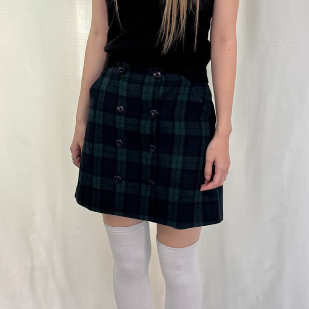 미스치프 버튼 체크 스커트