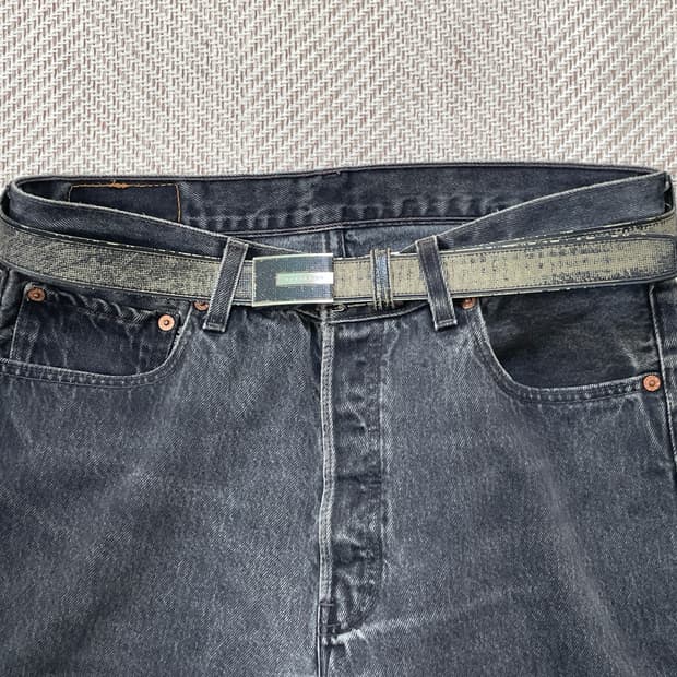 버버리 텍스처 레더 오토락 버클 벨트