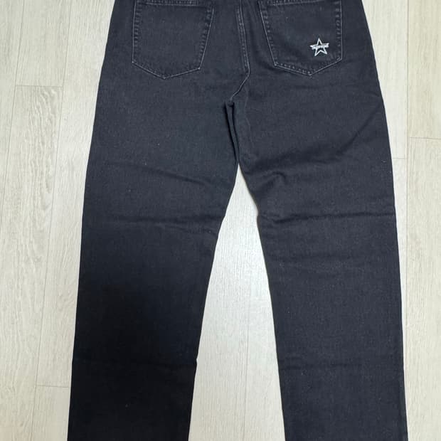 슈프림 레귤러 진 블랙 25FW (34)