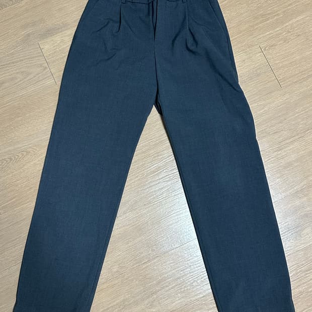 8세컨즈 그레이 슬랙스