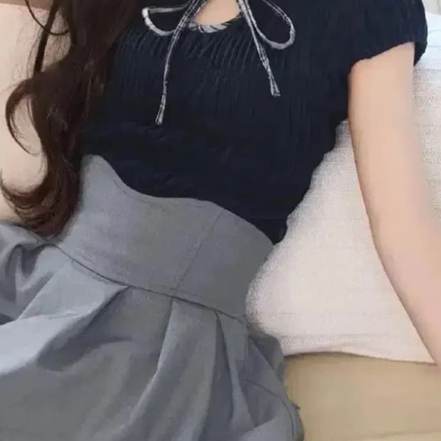 미셸마카롱 셔링리본블라우스탑 스나계허니뮤앤드마리피움립서비스다리치GRL걸리