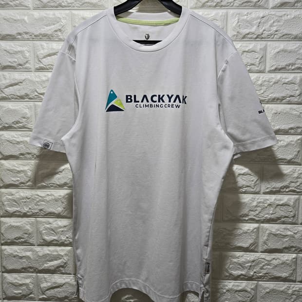 블랙야크 기능성 폴리진 반팔티 100