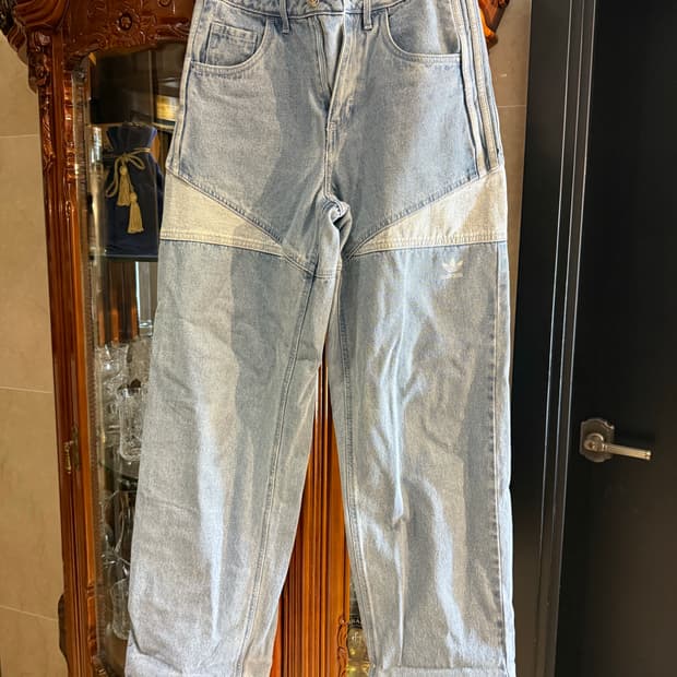 아디다스오리지널 데님팬츠 새상품급