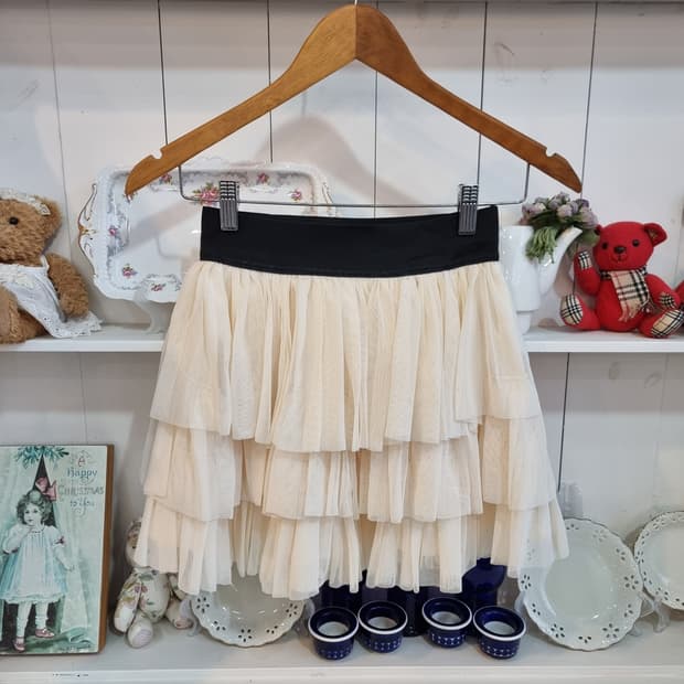 잉그니(INGNI) 크림 튤 티어드 캉캉 미니스커트