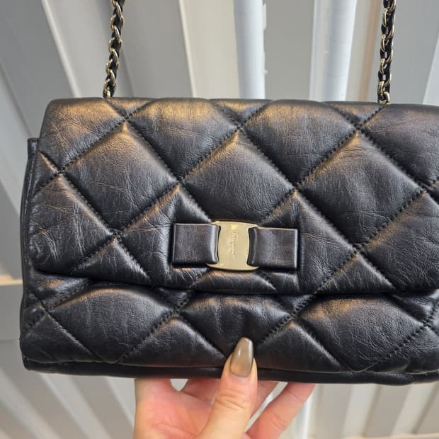 페레가모 정품백 