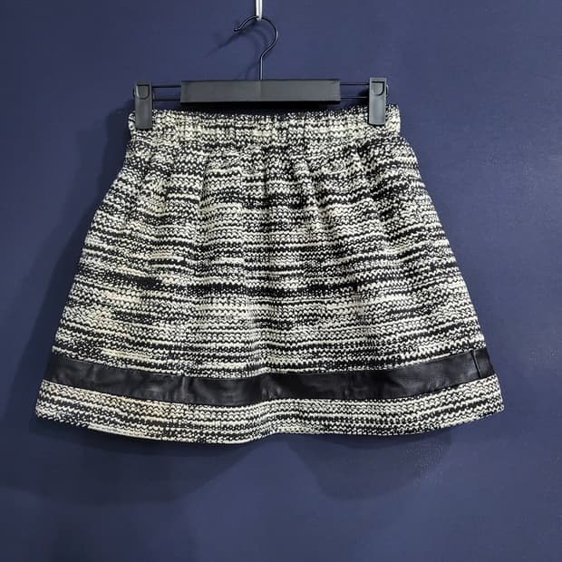 마쥬 트위드 양가죽 미니 밴딩스커트