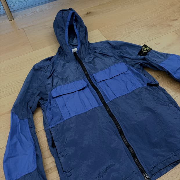 스톤아일랜드 립스탑 자켓 블루