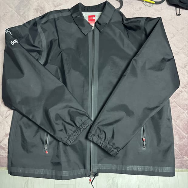 슈프림 노스페이스 테이프심 코치 자켓 블랙 XL