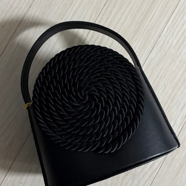 데스트리 건터백 미니