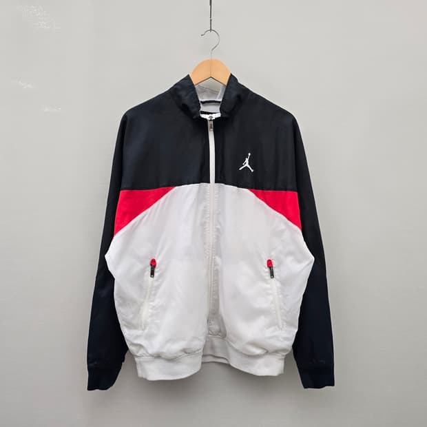 나이키(NIKE)AIR 조던 레거시 바람막이 자켓 (CZ1159-010)