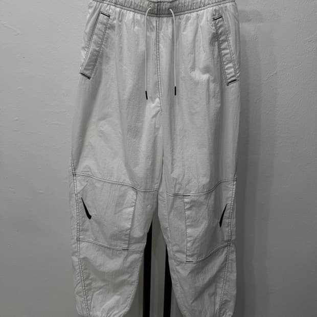 정품) 나이키 여성 나일론 스우시 팬츠 M