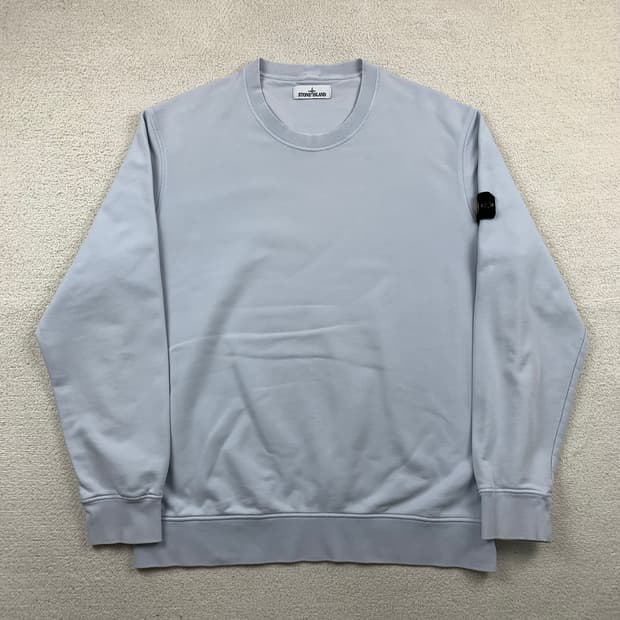 스톤아일랜드 와펜 패치 크루넥 맨투맨 스카이블루 