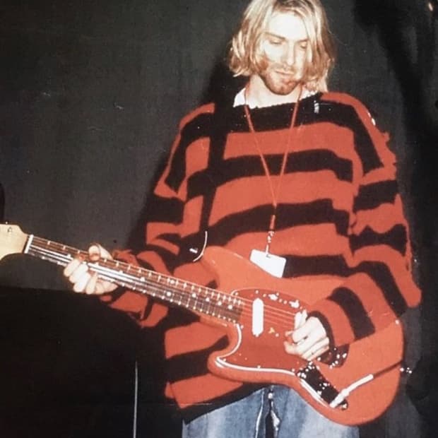 준야 와타나베 레드 스트라이프 그런지 니트