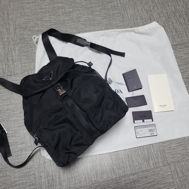 프라다 백팩 1bz070 미디움 버클 백팩 나일론 백팩