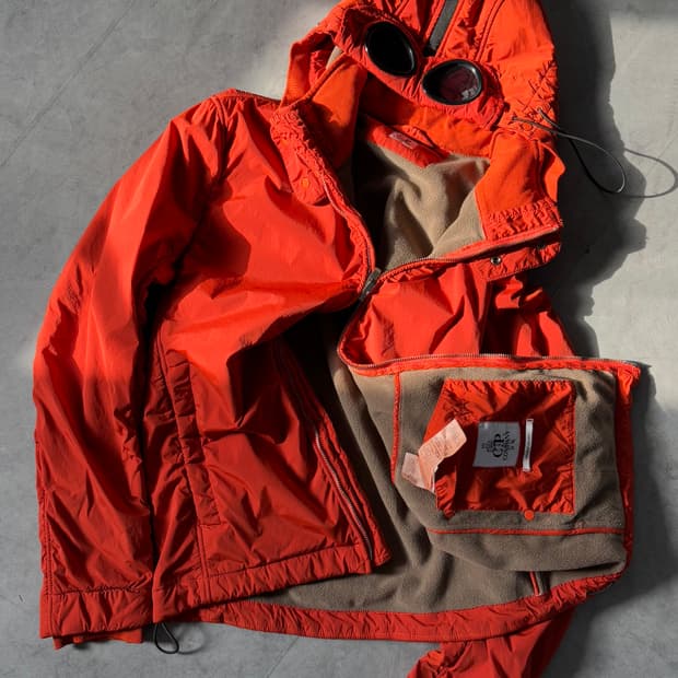 CP 컴퍼니 14AW 나일론 쉘 오렌지 플리스 고글 후드 자켓