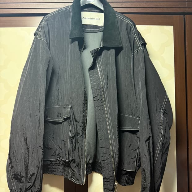 Andersson Bell 콘트라스트 봄버 자켓