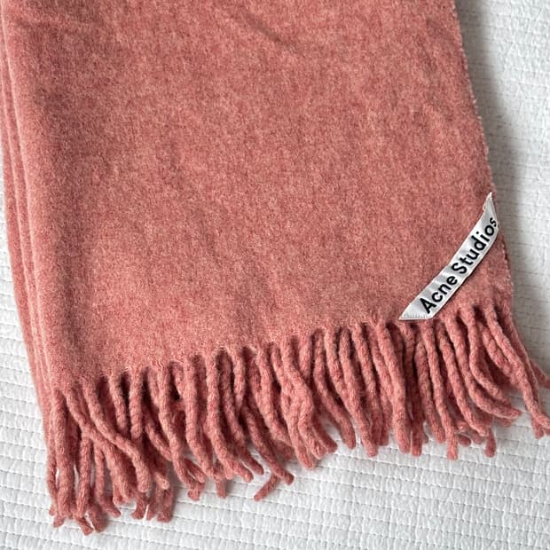 ACNE 아크네 스튜디오 머플러 로즈멜란지 장희령 구버전