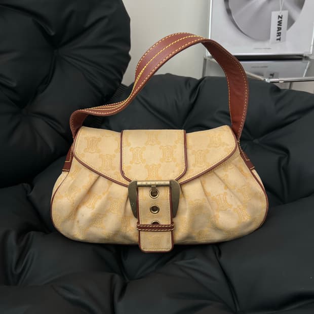 셀린느 마카담 버클 숄더백