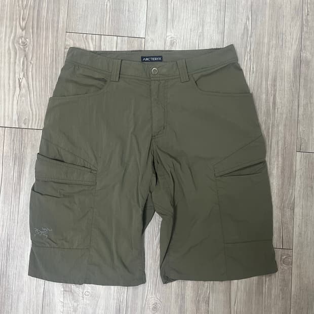 아크테릭스 카고반바지 34