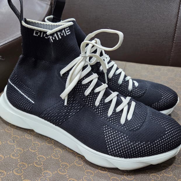 디올 옴므 삭스 