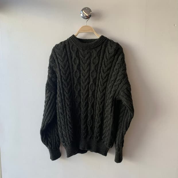 카벨라스 울 니트