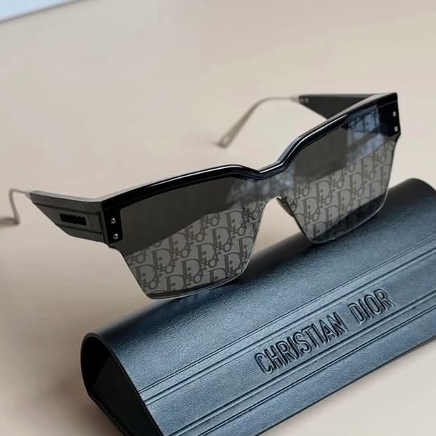 [정품]  디올 오블리크 스퀘어 쉴드 그래픽 틴트 선글라스