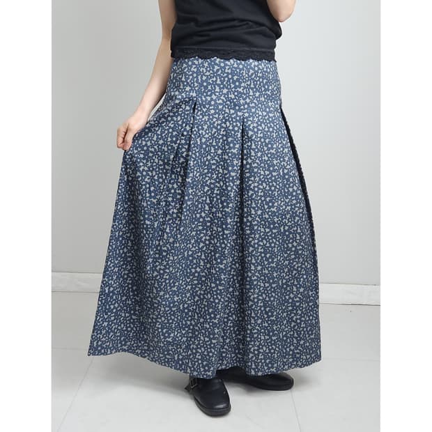 폴로럴 롱 스커트