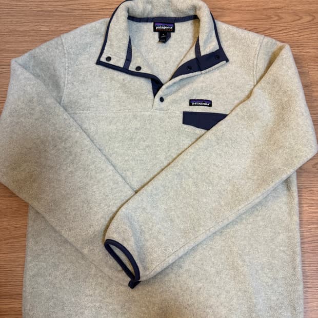 파타고니아 라이트웨이트 신칠라 풀오버 오트밀