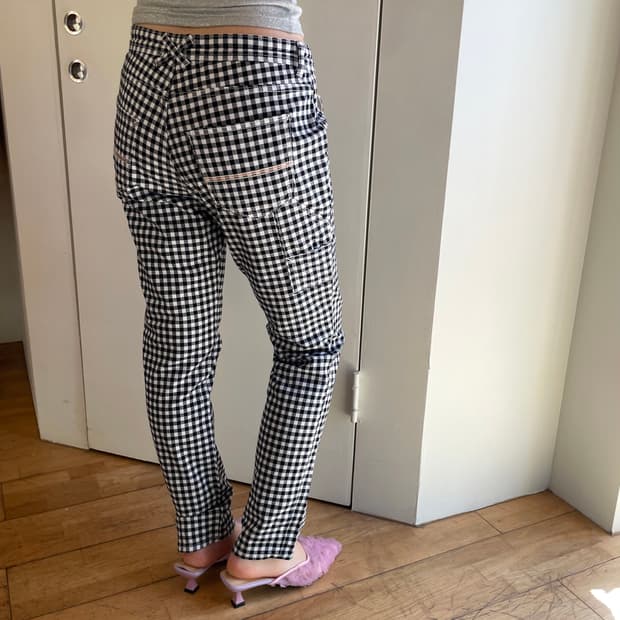check pants