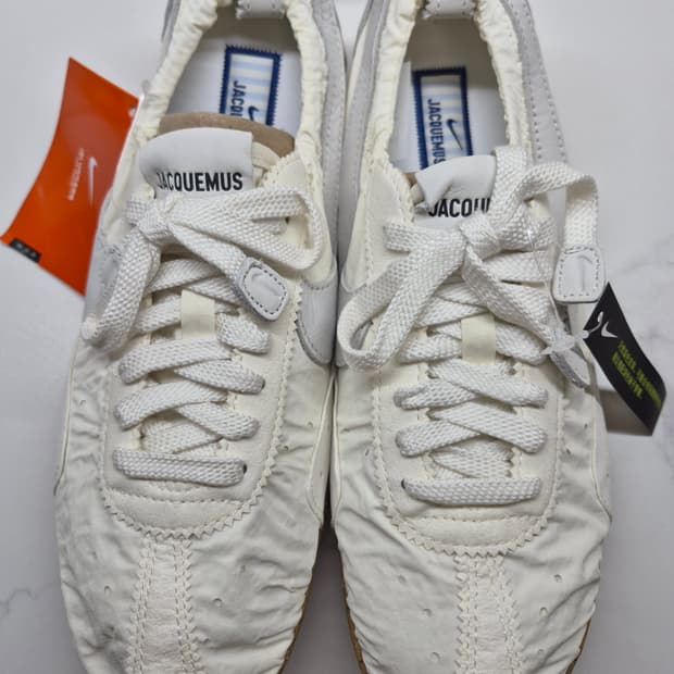 나이키 x 자크뮈스 문 슈 SP 소프트 펄 세일 260 판매합니다