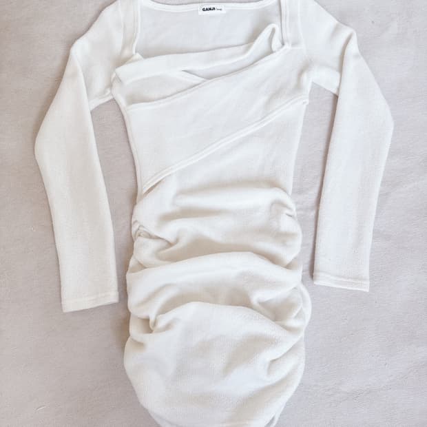 소프트 니트 미니 원피스