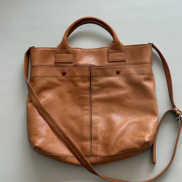 마가렛호웰 크로스백 헬멧백 /가죽