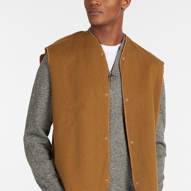 바버(Barbour)웜 파일 스냅버튼 베스트 브라운
