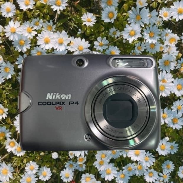 니콘 쿨픽스 P4 (민트급 풀박스)