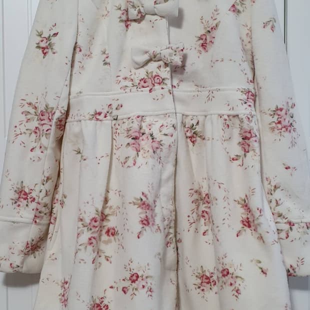 리즈리사 꽃무늬 코트