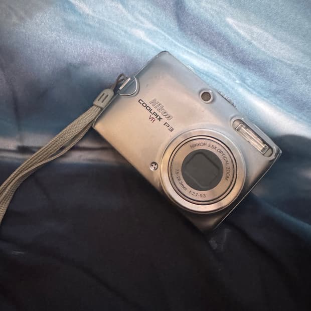 니콘 쿨픽스 nikon coolpix p4 카메라