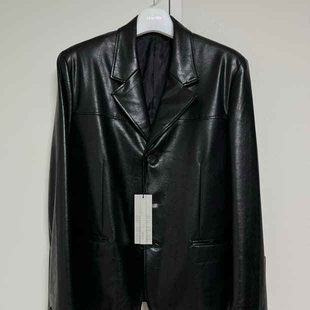 르마드 비건레더 블레이저