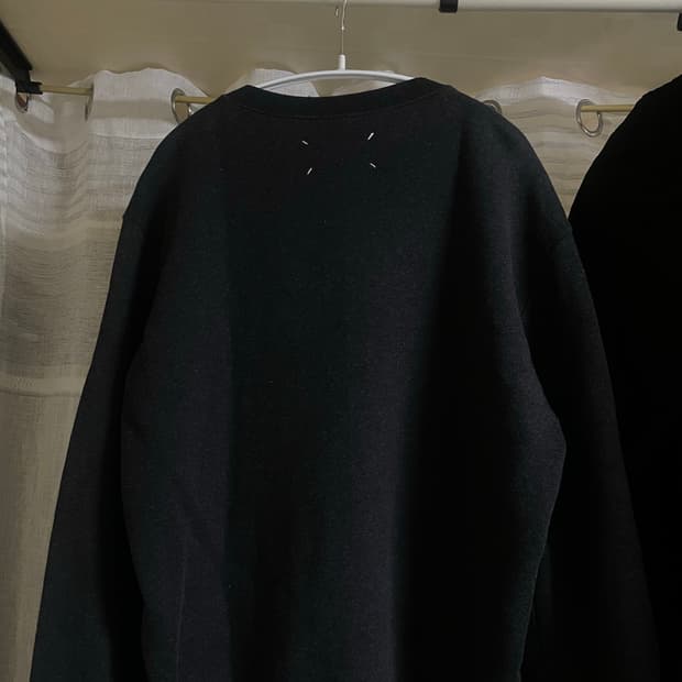 마르지엘라 10라인 퀄팅 맨투맨