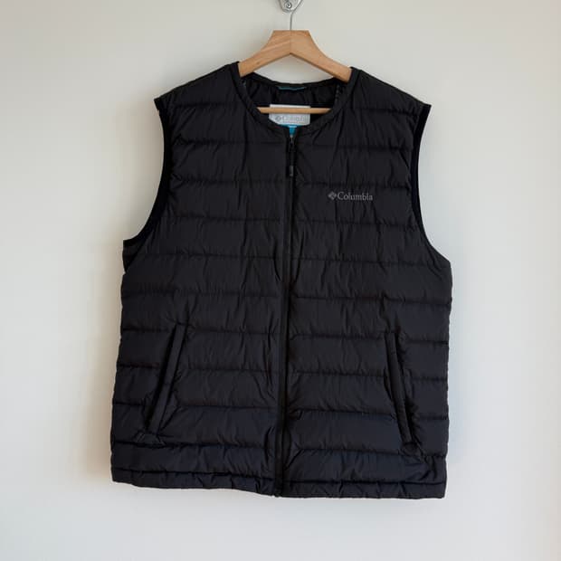 컬럼비아(Columbia) 경량 패딩 베스트