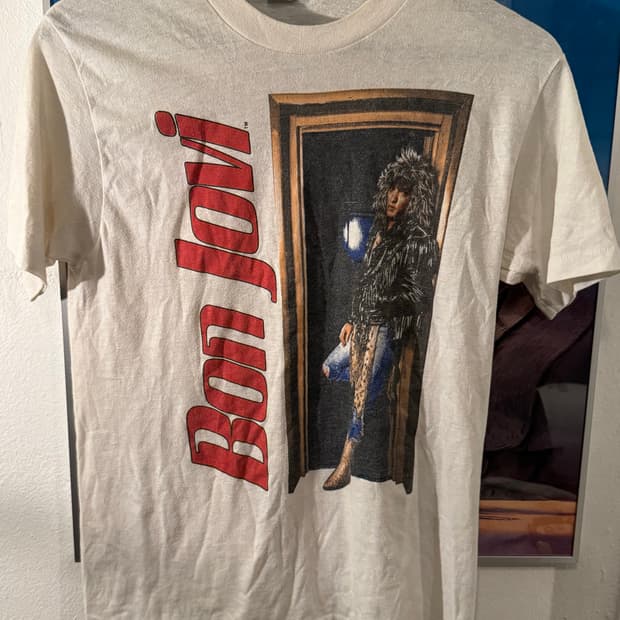80s Bon jovi tshirt