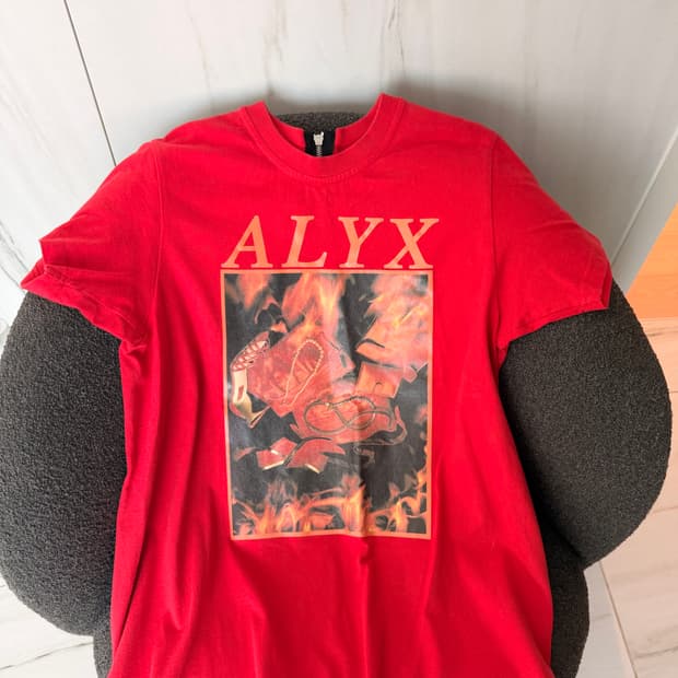ALYX 레드 오픈백 반팔티