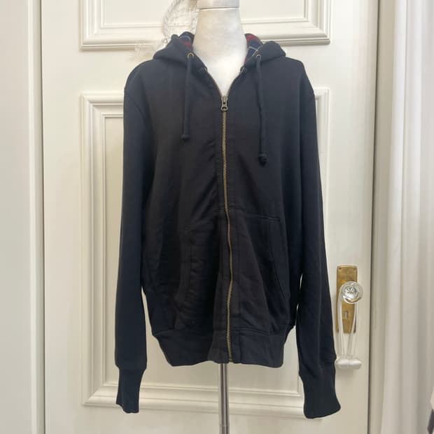 black hoodie check point over hoodie-zip