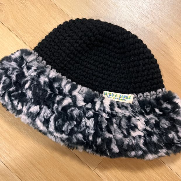미수아바흐브 니트 버킷햇