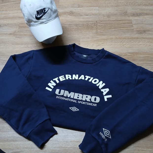 umbro 엄브로 스웻셔츠 맨투맨 90